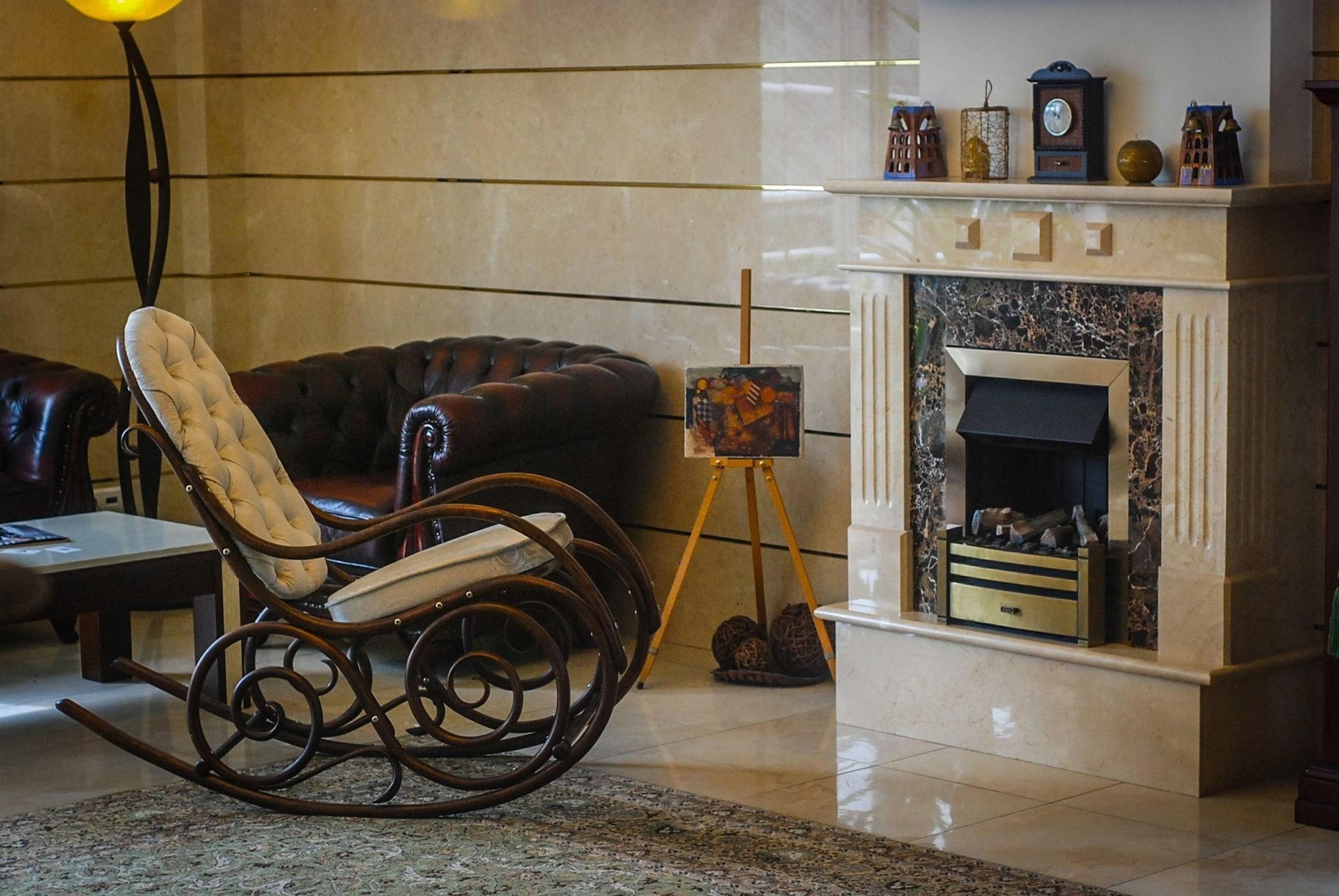 Klassik Hotel Chisinau Ngoại thất bức ảnh