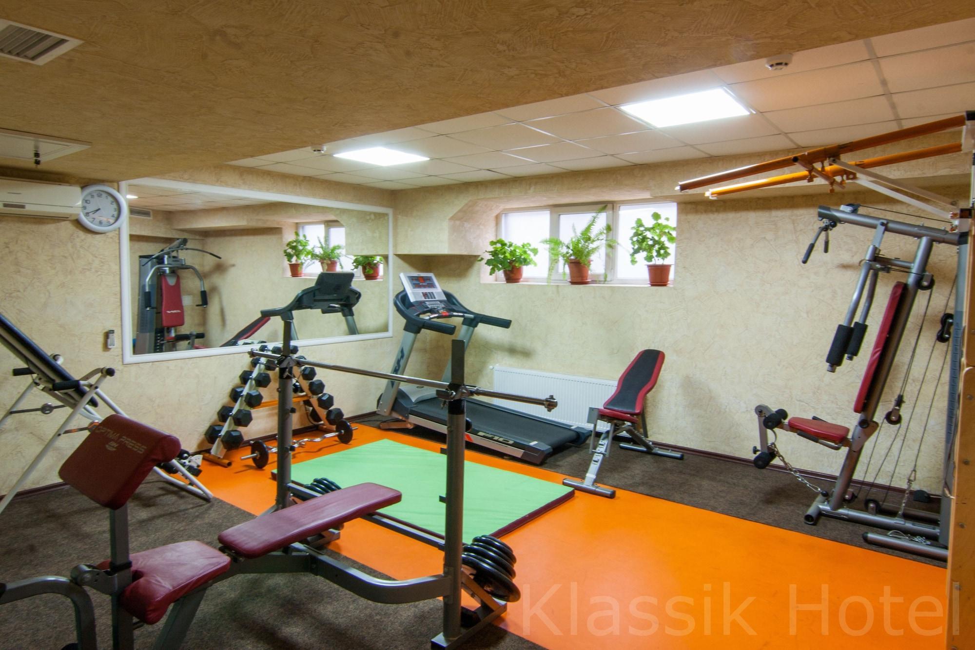 Klassik Hotel Chisinau Ngoại thất bức ảnh