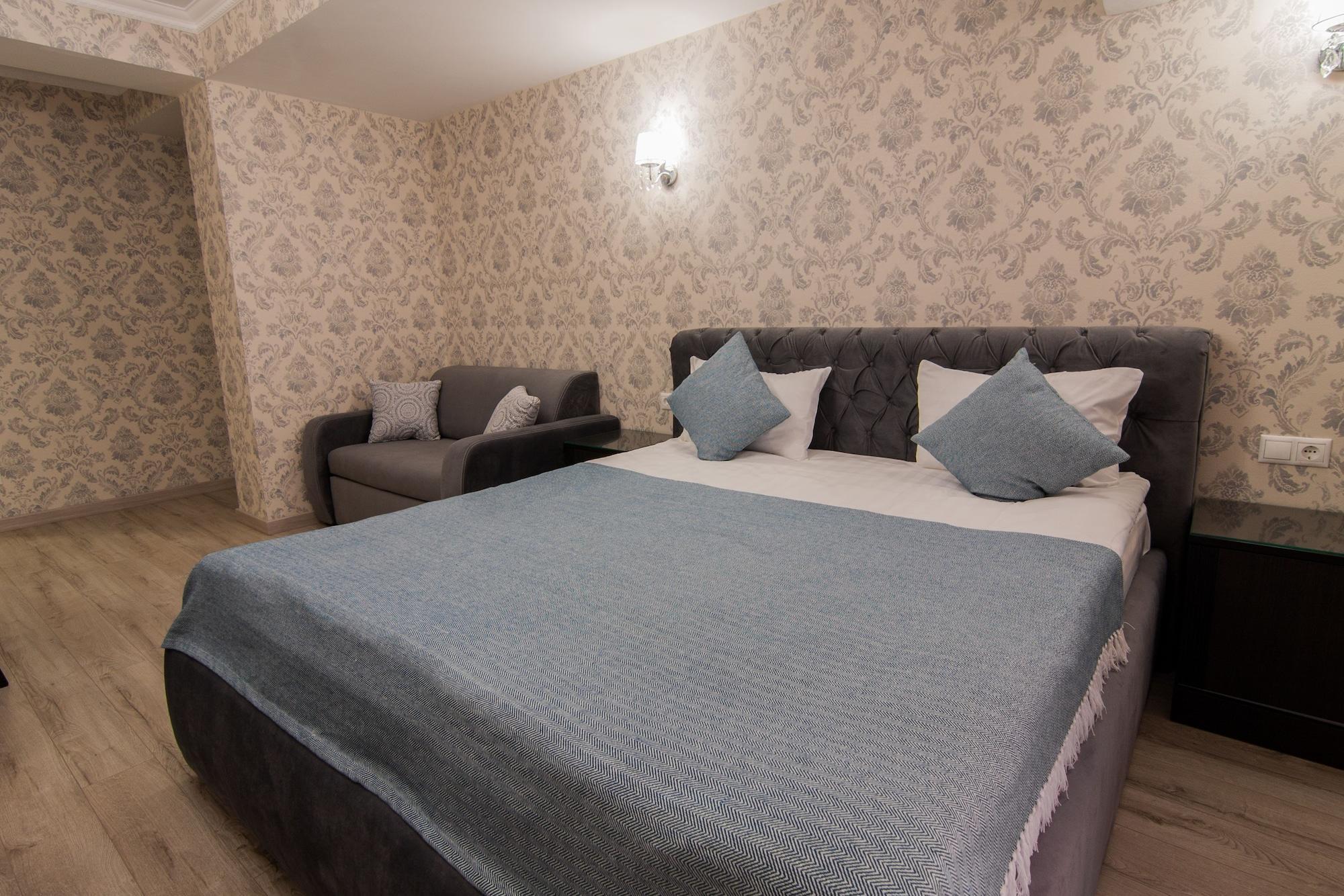 Klassik Hotel Chisinau Ngoại thất bức ảnh