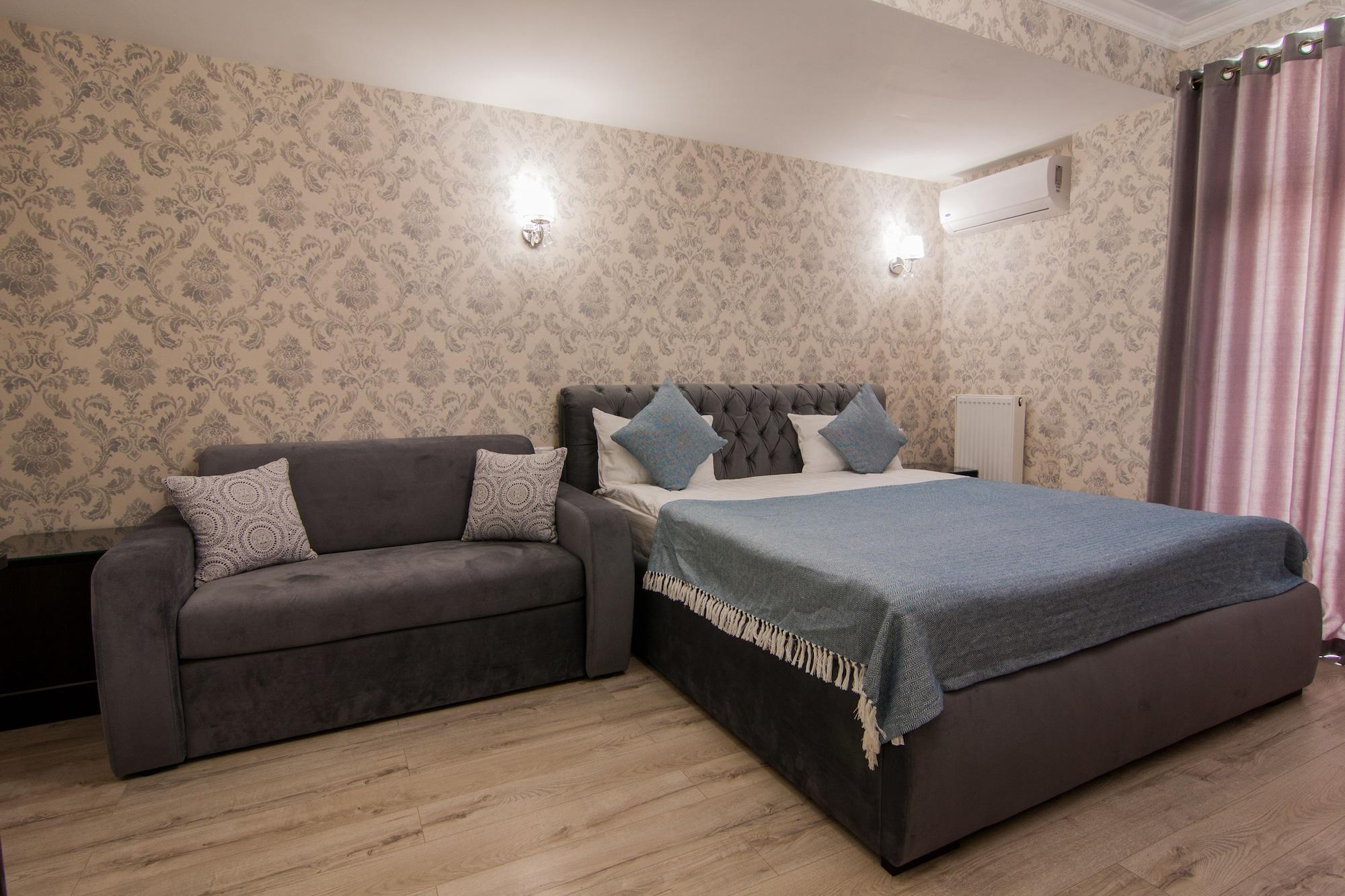 Klassik Hotel Chisinau Ngoại thất bức ảnh
