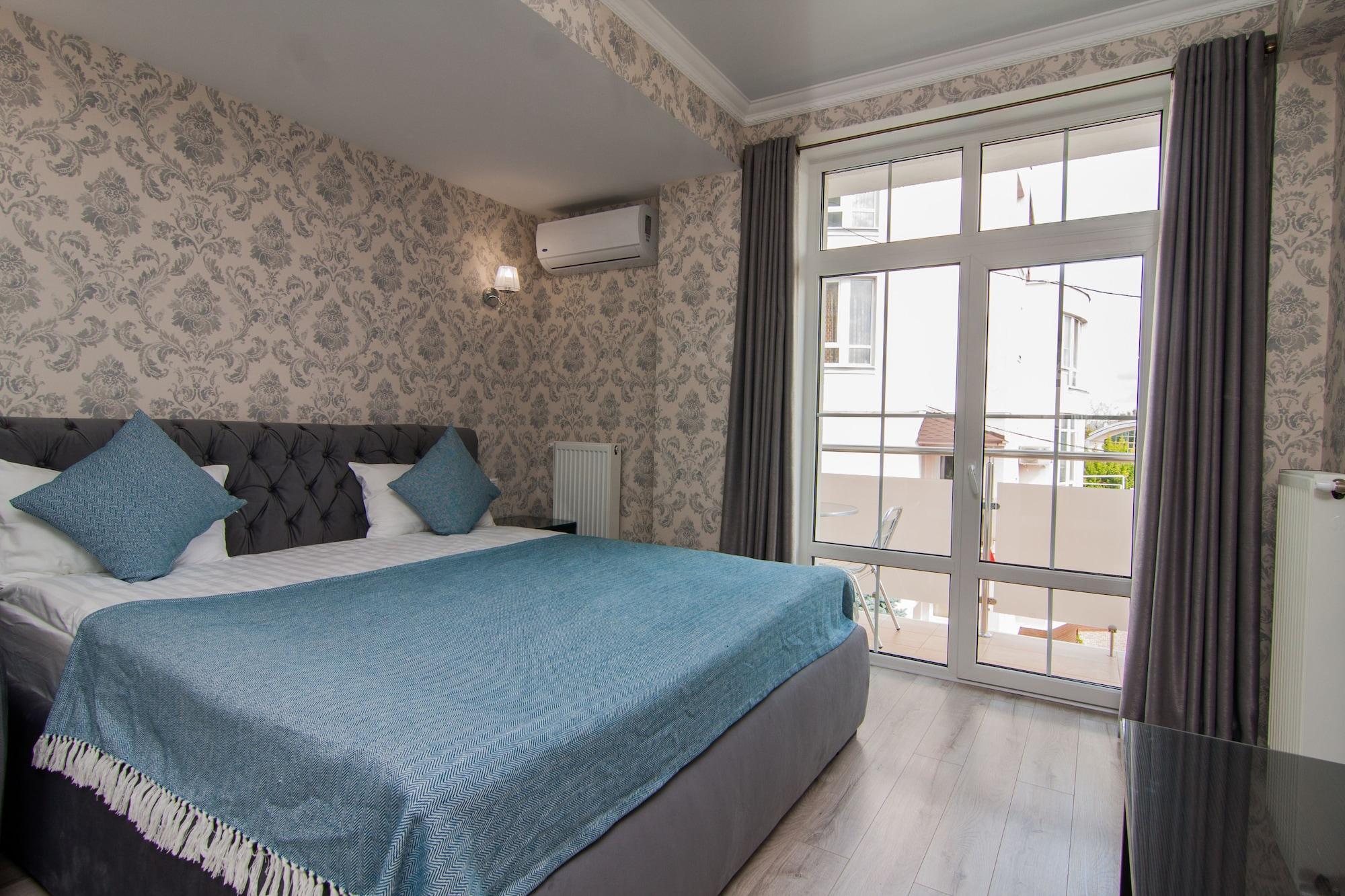 Klassik Hotel Chisinau Ngoại thất bức ảnh