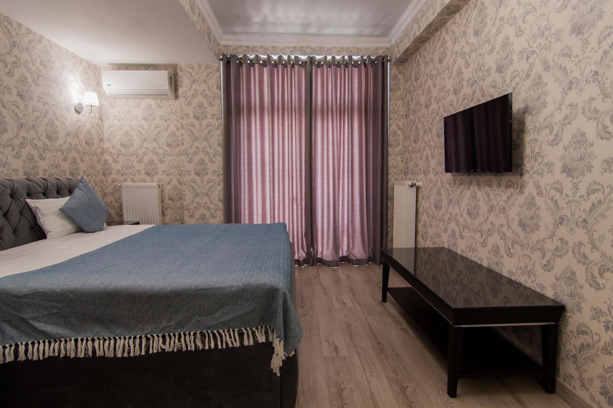 Klassik Hotel Chisinau Ngoại thất bức ảnh