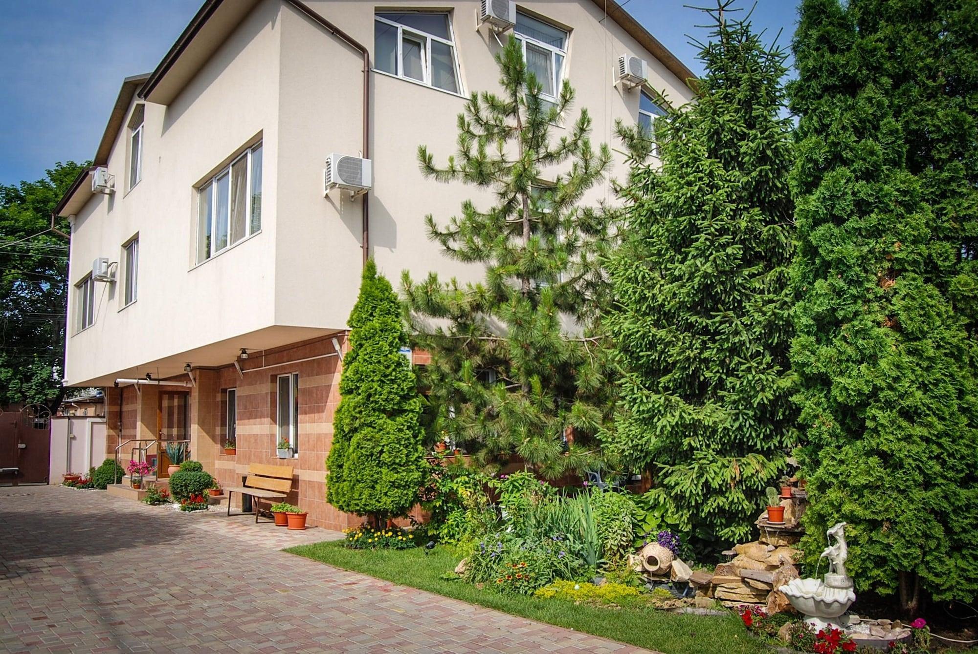 Klassik Hotel Chisinau Ngoại thất bức ảnh