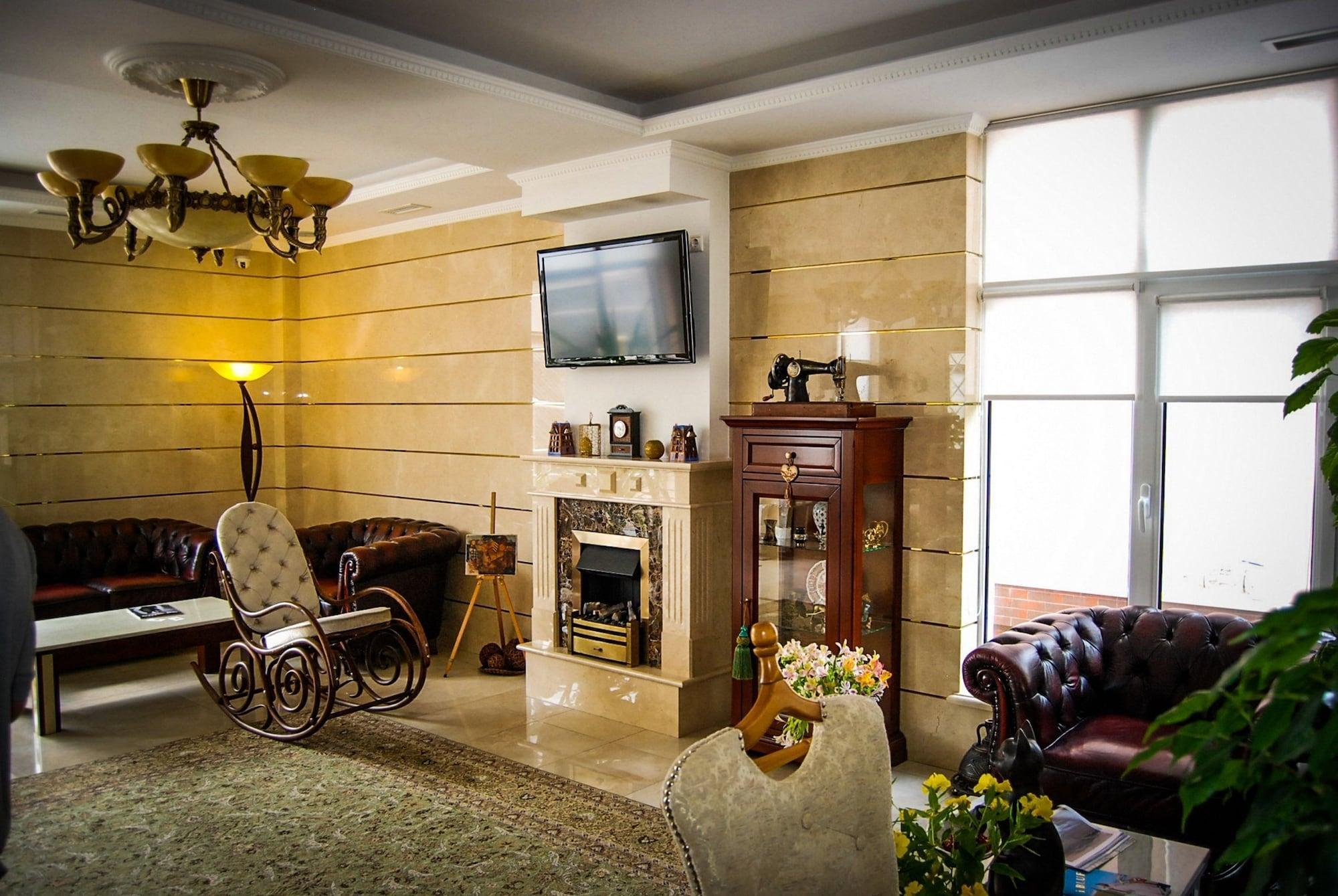 Klassik Hotel Chisinau Ngoại thất bức ảnh