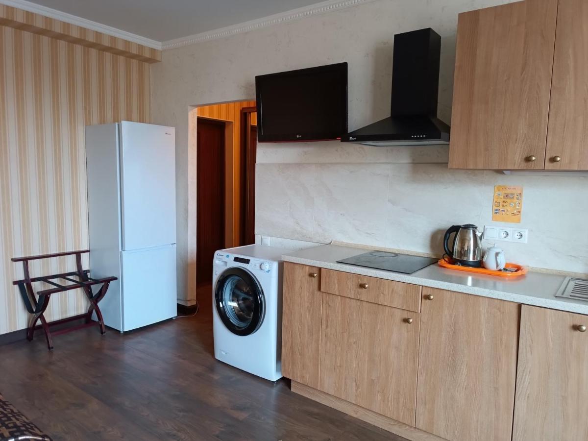 Klassik Hotel Chisinau Ngoại thất bức ảnh