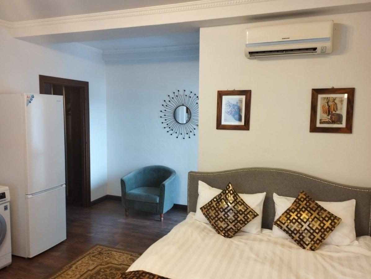 Klassik Hotel Chisinau Ngoại thất bức ảnh
