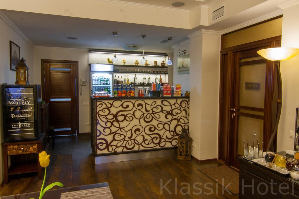 Klassik Hotel Chisinau Ngoại thất bức ảnh