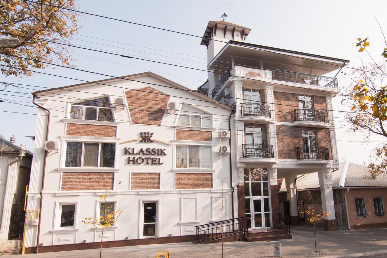 Klassik Hotel Chisinau Ngoại thất bức ảnh